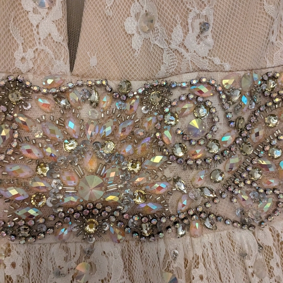 Angela & Alison Dress - Picture 3 of 6